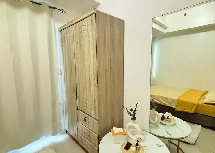 Your Urban Oasis In The Heart Of Makati Apartment *
